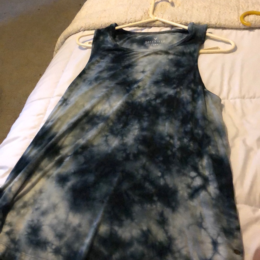 loose soft tank top